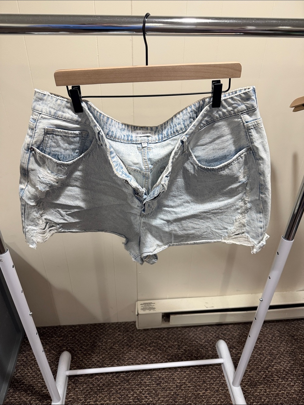 Good American Light Blue Distressed Women's Denim Shorts
